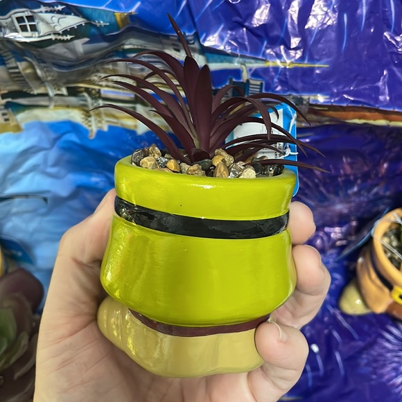 COPY - 🔥RARE🏰SOLDOUT DISNEY SNOW WHITE👗SEVEN DWARVES FAUX SUCCULENT TERRARIUM‼️… - Picture 9 of 17